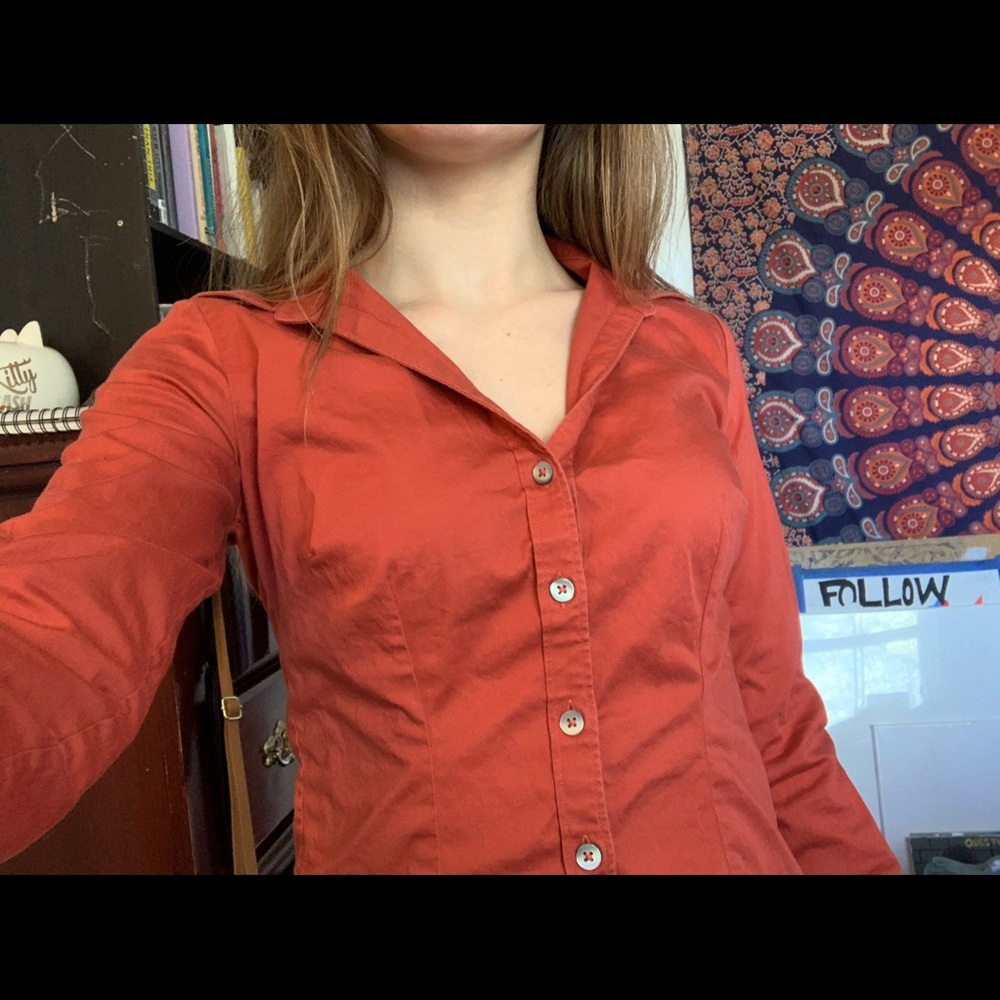 Red button down long sleeve. - Picture 2 of 3